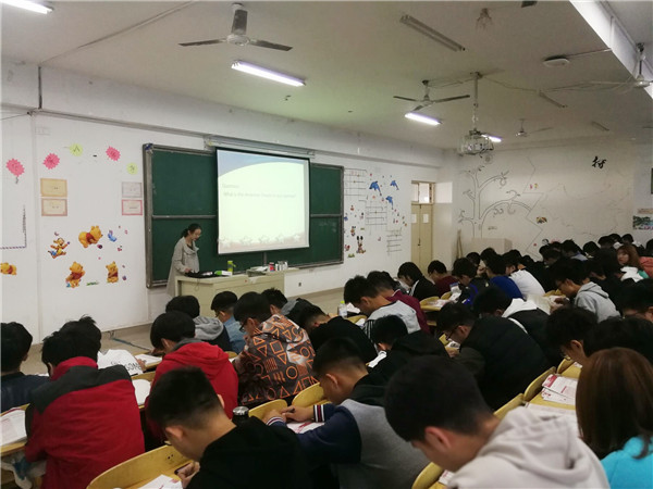 大学英语本科公开课现场2.JPG