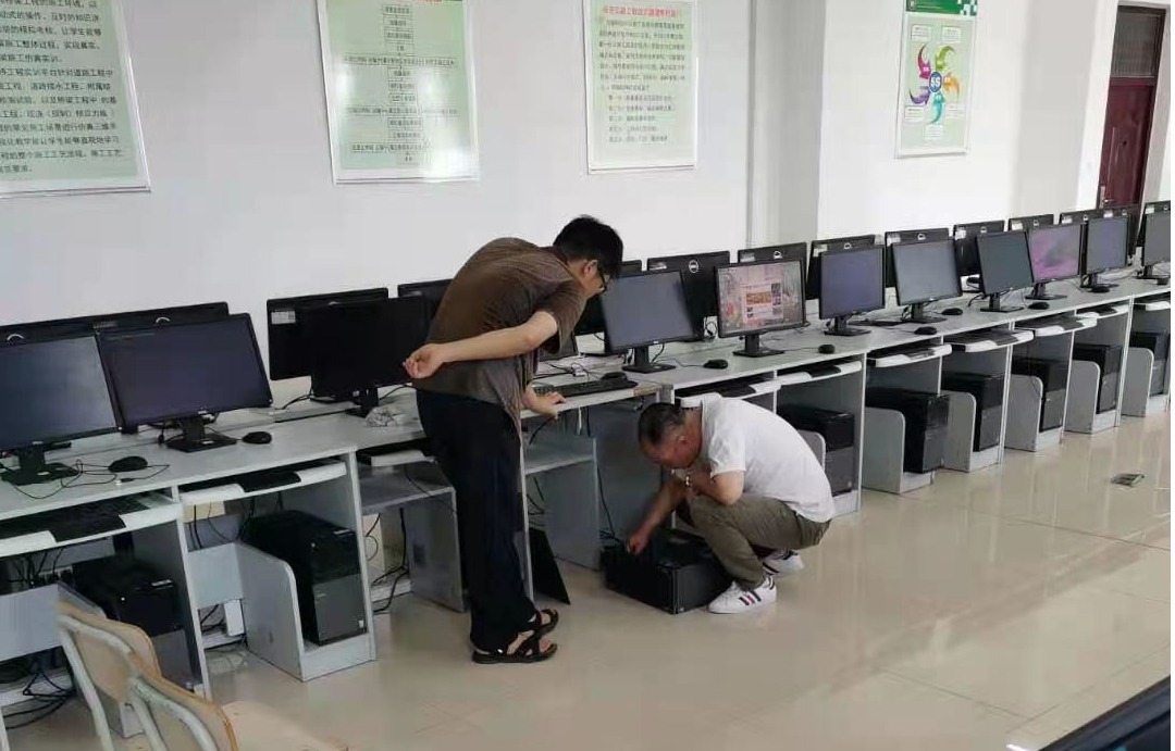 795d77e60a9f98e93921031ece5a236.jpg