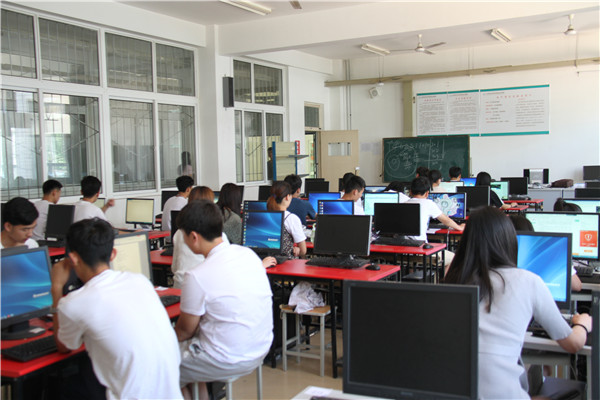 电子商务实训室_副本1.jpg
