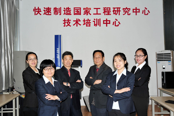 快速制造技术教学团队_副本.jpg