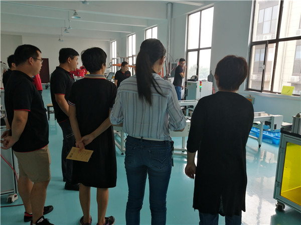 参观.jpg